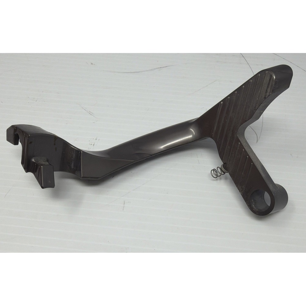 DYSON DC25 UPRIGHT VACUUM PARTS, Lower Latch Lock Assembly Arm 07-4122